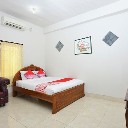 Oyo 586 Hotel Wijaya Kalasan Luaran gambar