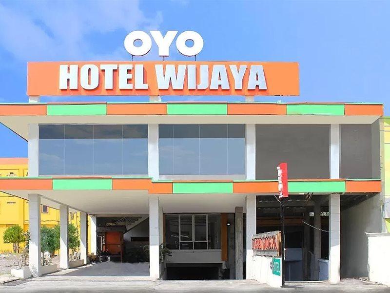 Oyo 586 Hotel Wijaya Kalasan Luaran gambar