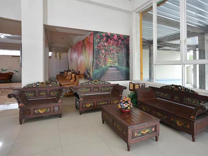 Oyo 586 Hotel Wijaya Kalasan Luaran gambar