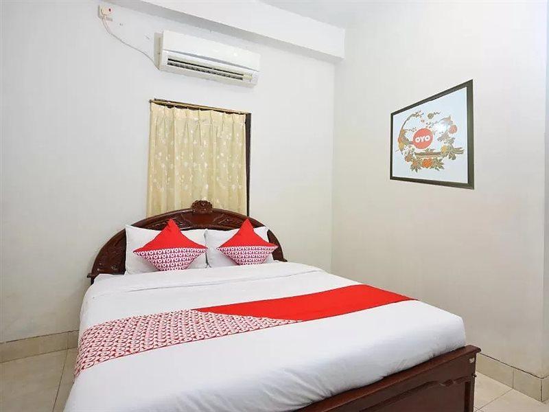Oyo 586 Hotel Wijaya Kalasan Luaran gambar