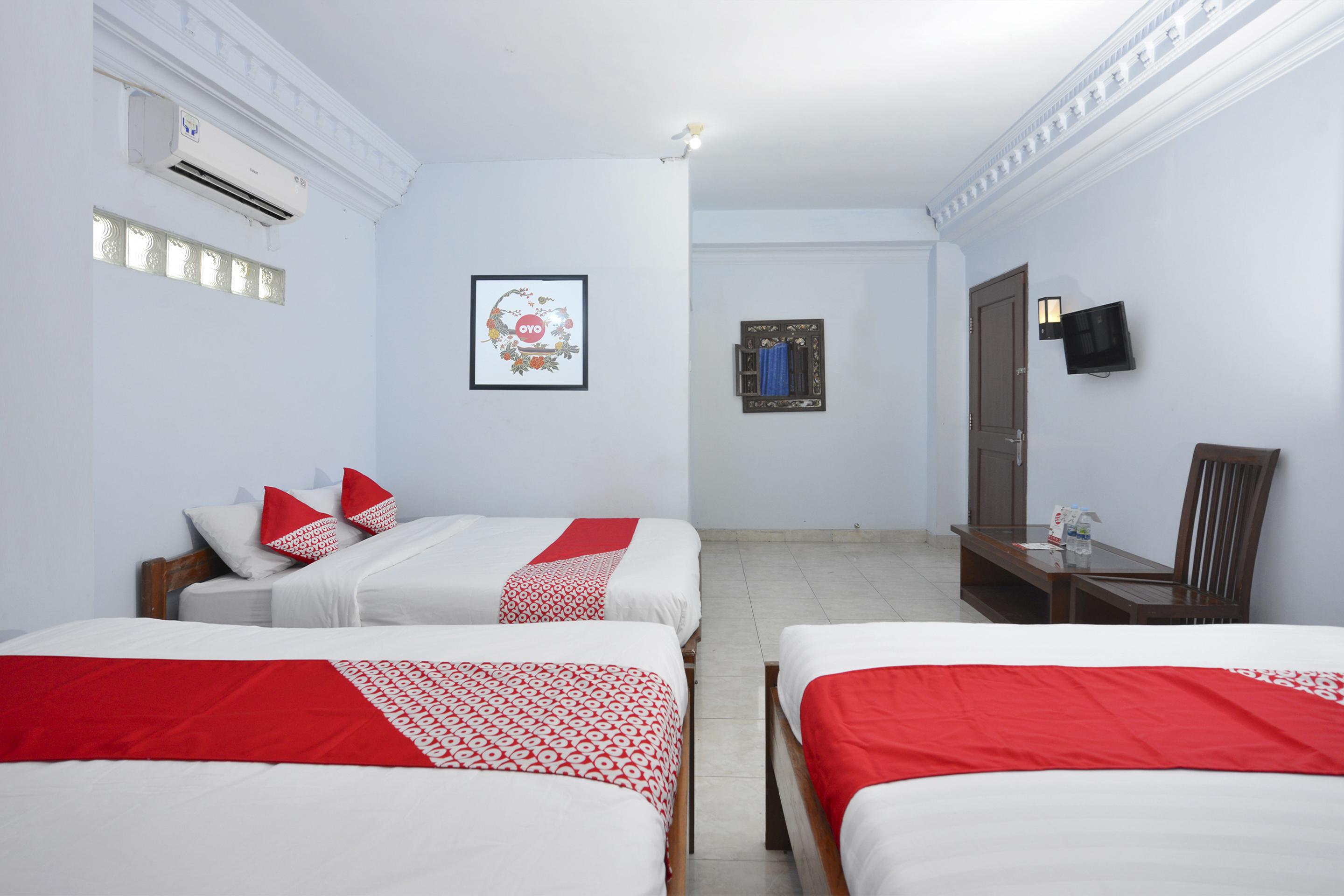 Oyo 586 Hotel Wijaya Kalasan Luaran gambar