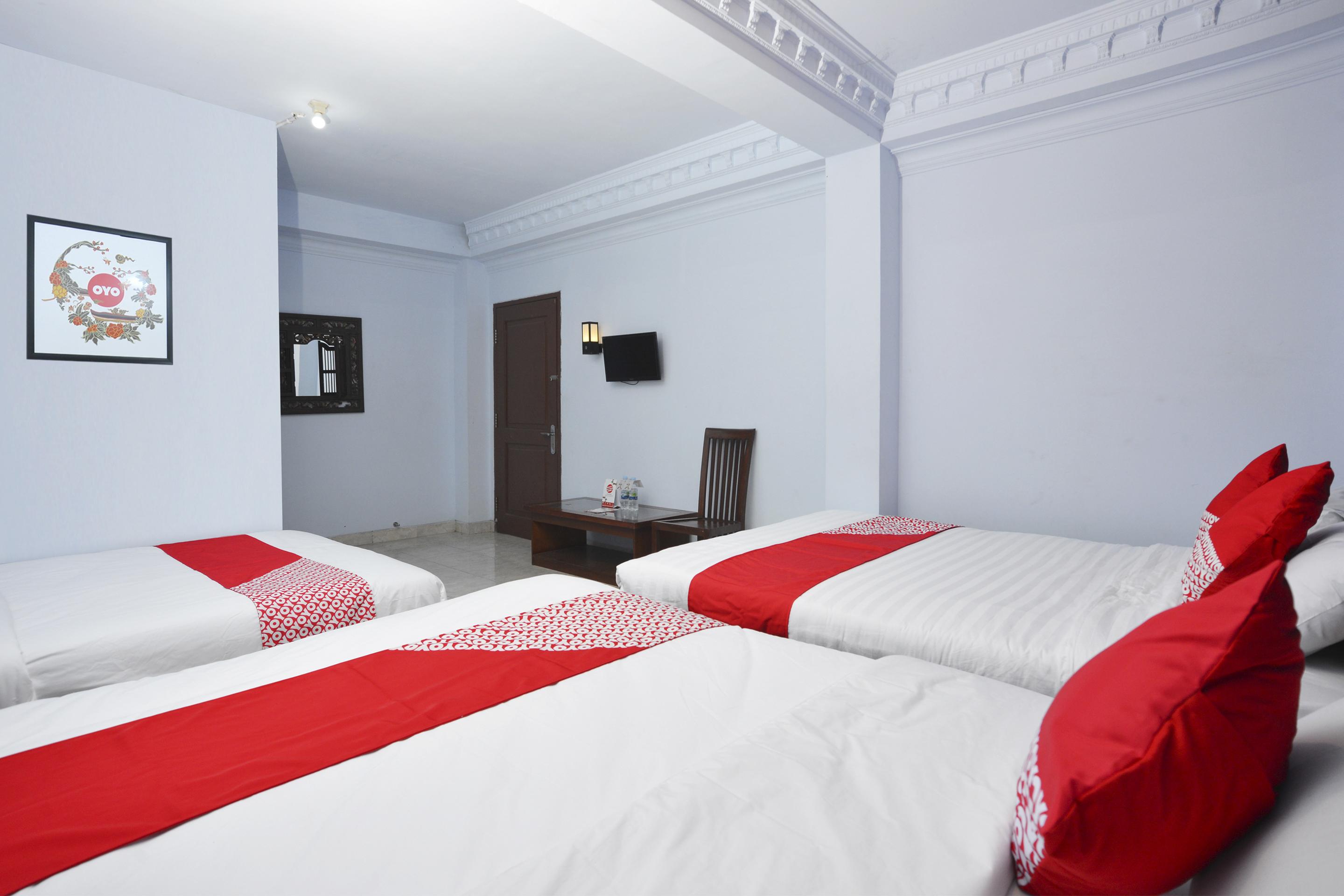 Oyo 586 Hotel Wijaya Kalasan Luaran gambar