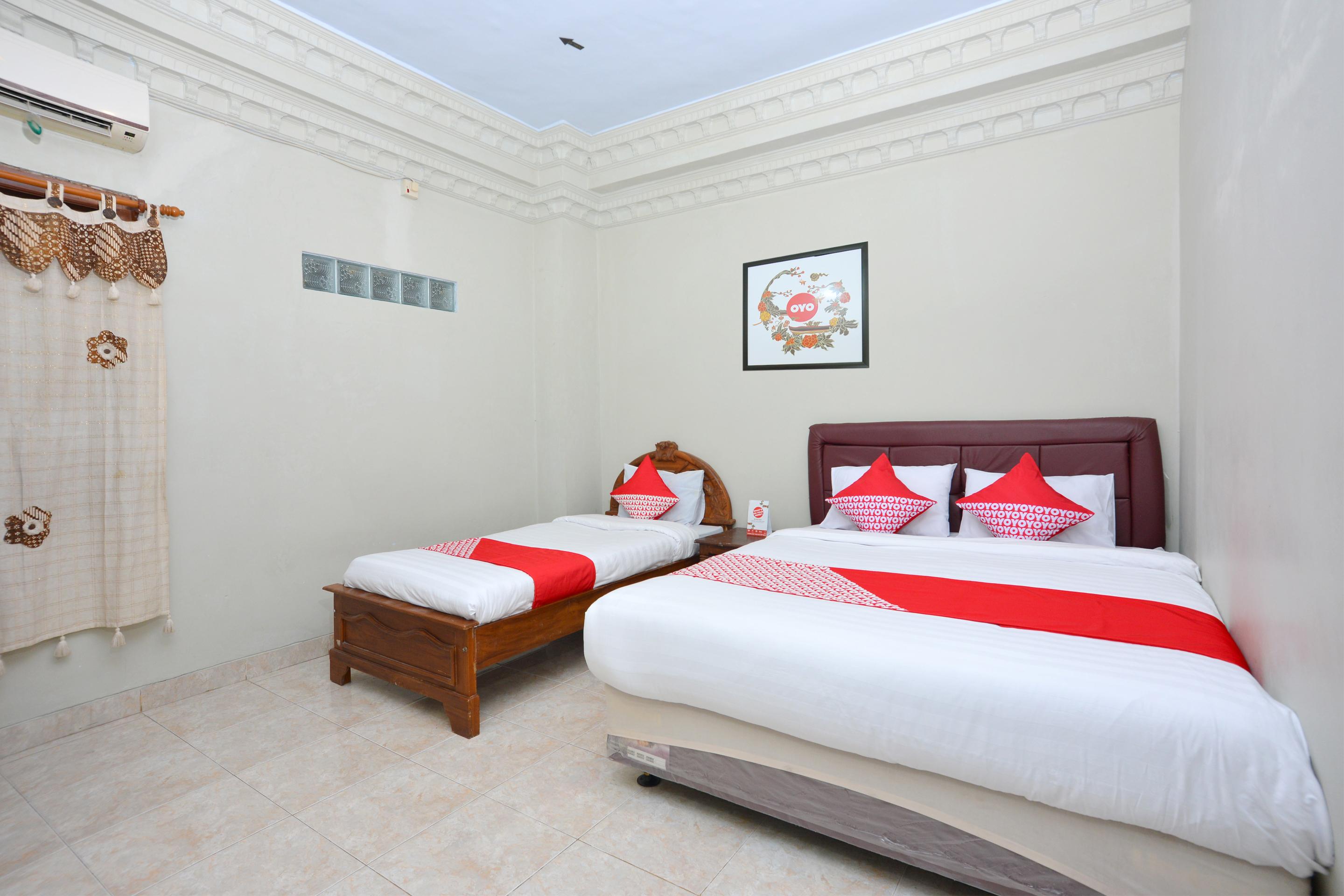 Oyo 586 Hotel Wijaya Kalasan Luaran gambar