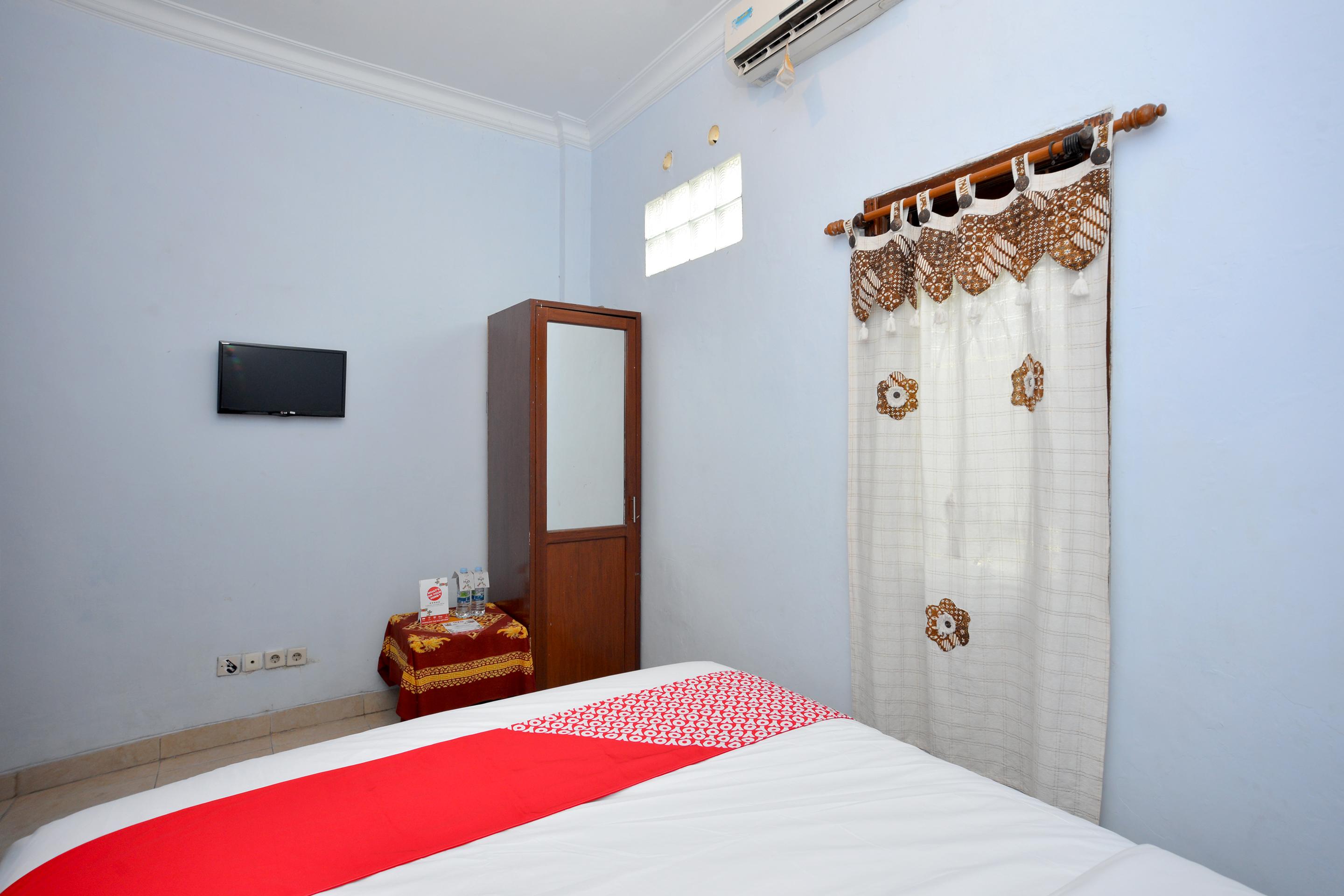 Oyo 586 Hotel Wijaya Kalasan Luaran gambar