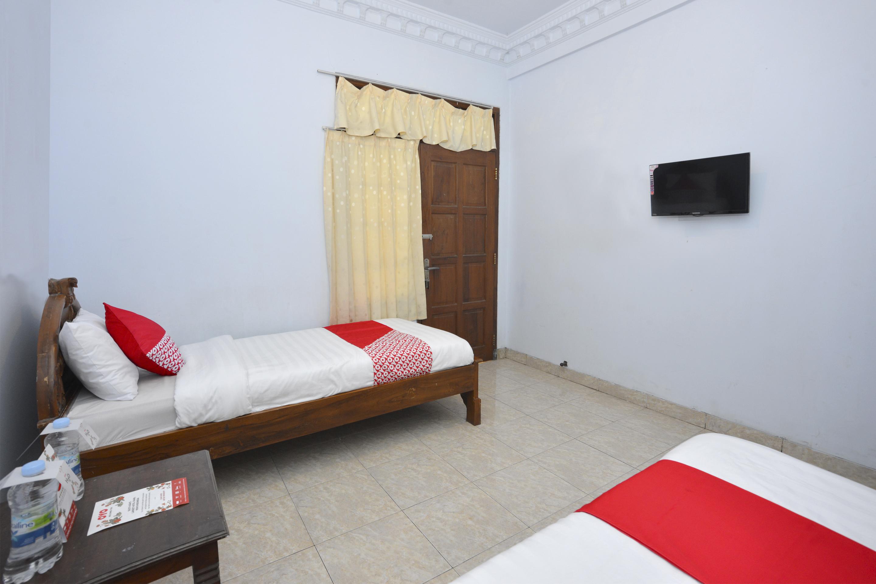 Oyo 586 Hotel Wijaya Kalasan Luaran gambar