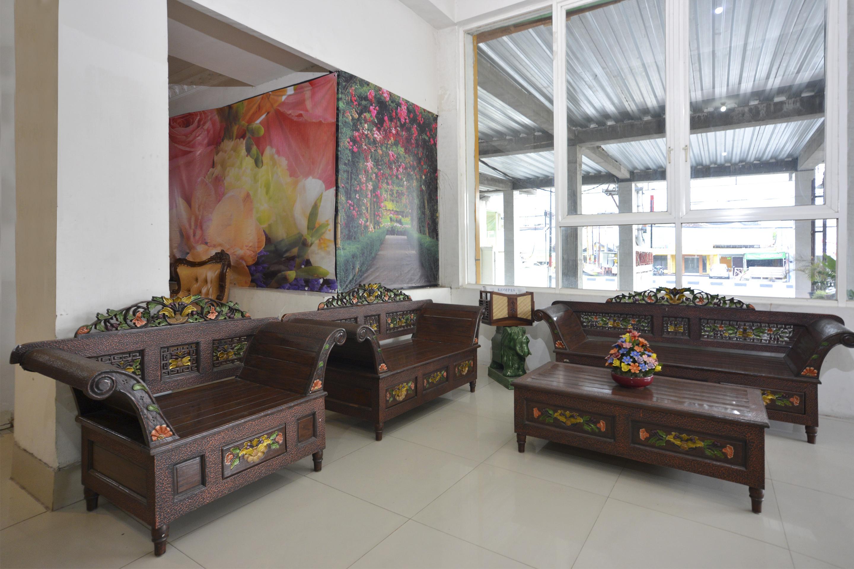 Oyo 586 Hotel Wijaya Kalasan Luaran gambar