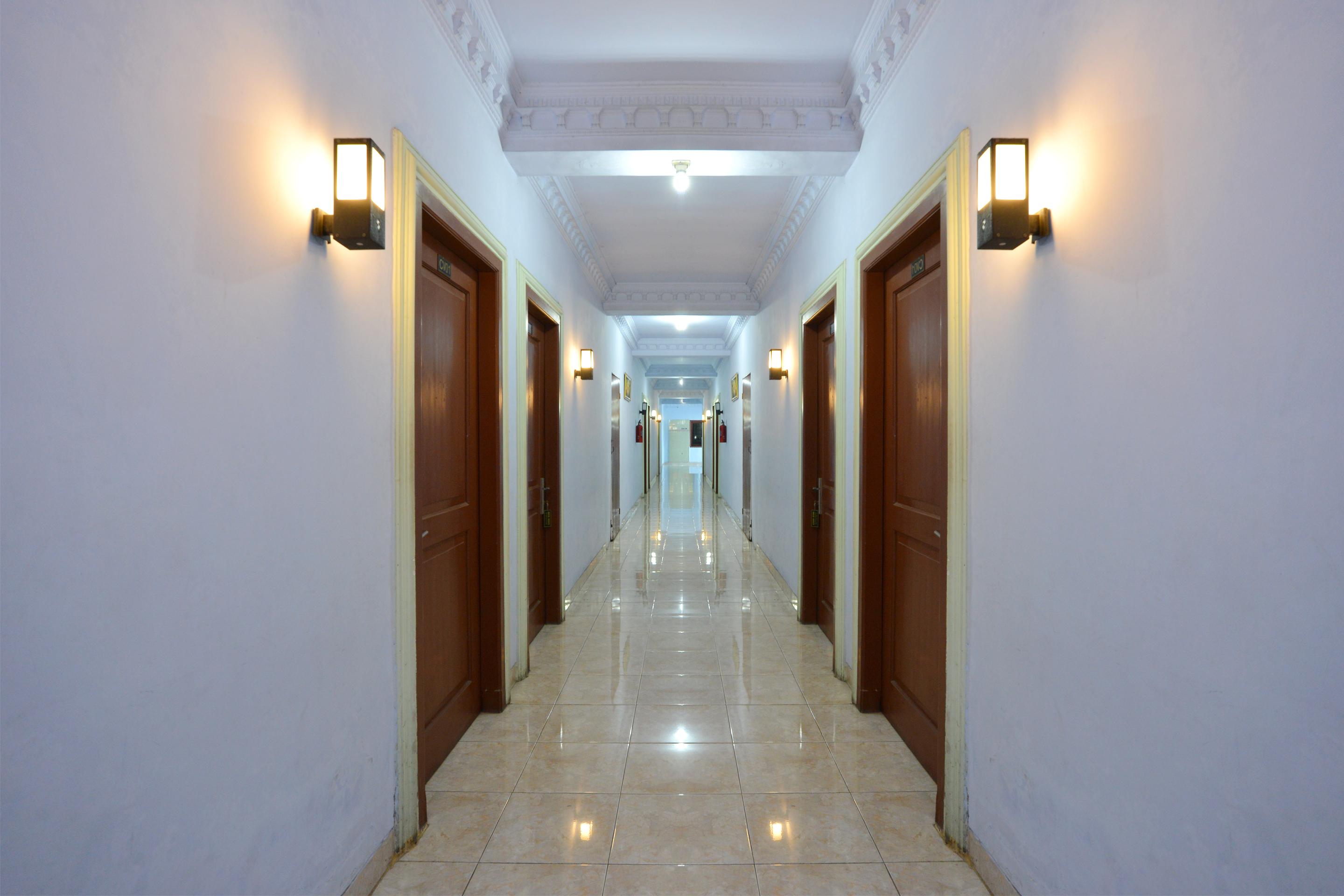 Oyo 586 Hotel Wijaya Kalasan Luaran gambar